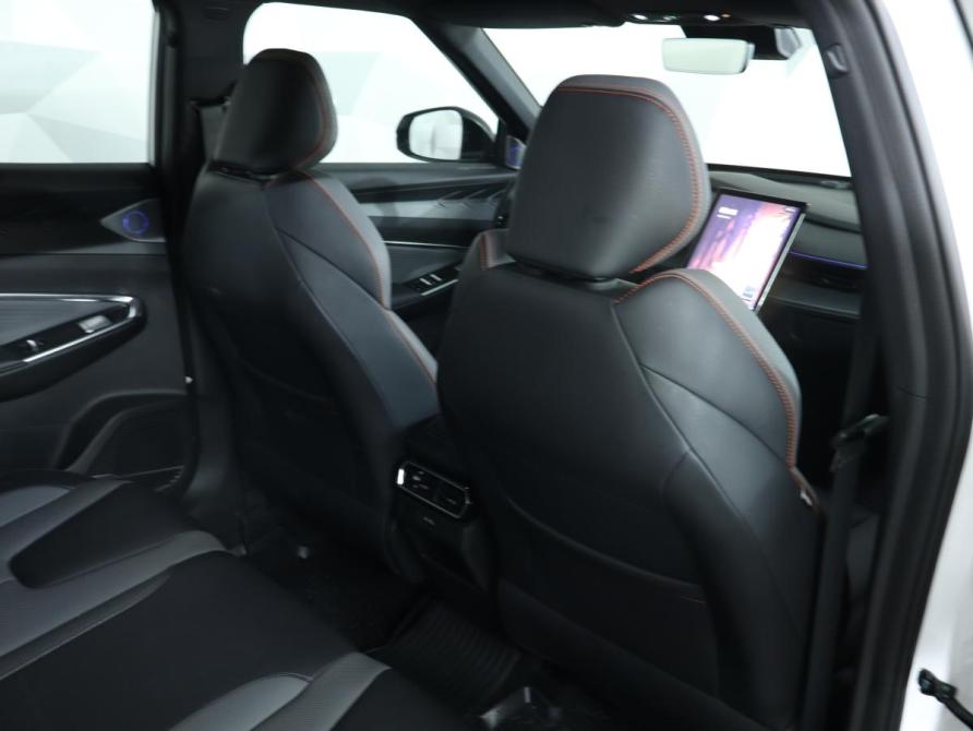 Geely Cityray Москва  - изображение 24