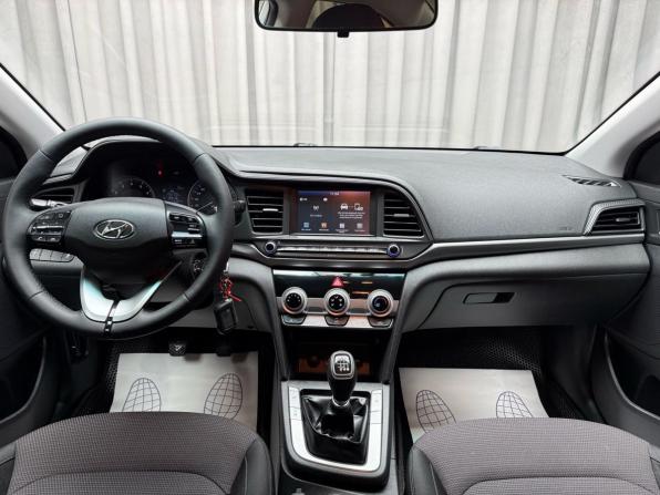 Hyundai Elantra VI (AD) с пробегом 2019 года, цена 1 399 000 рублей, 132012 км, седан, Автокод Объявления