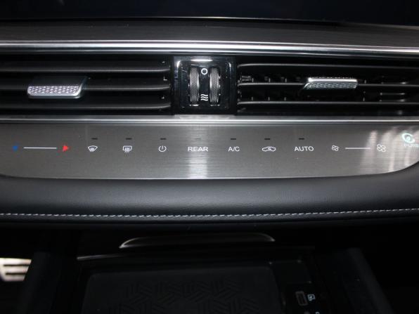 Chery Tiggo 8 Pro Max I Рестайлинг с пробегом 2024 года, цена 2 569 900 рублей, 63756 км, внедорожник, Автокод Объявления