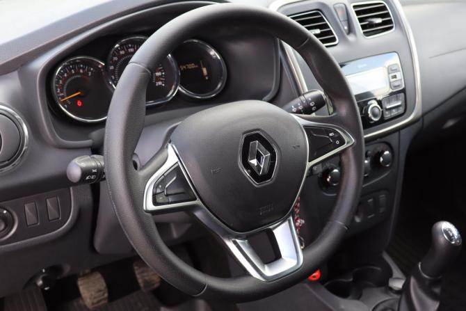 Renault Sandero II Рестайлинг с пробегом 2019 года, цена 1 149 000 рублей, 53000 км, хэтчбек, Автокод Объявления