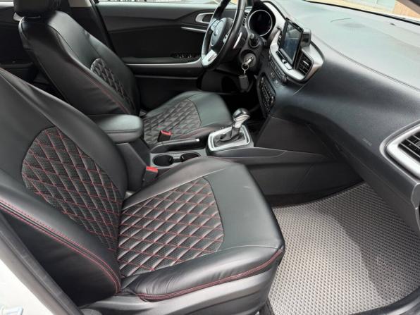 Kia Ceed III с пробегом 2019 года, цена 1 670 000 рублей, 148754 км, универсал, Автокод Объявления
