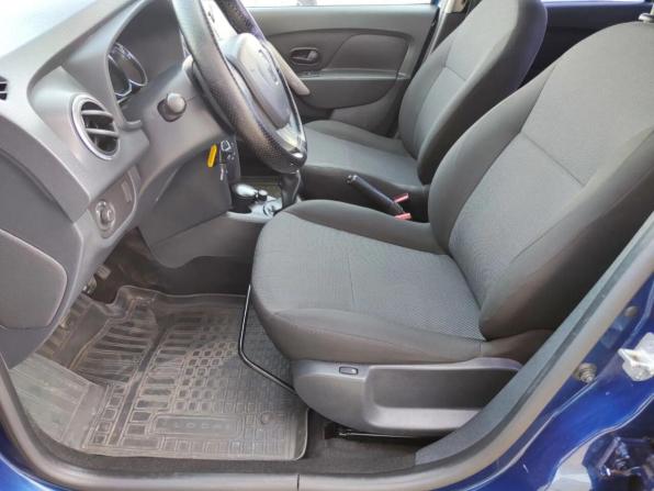 Renault Logan II с пробегом 2015 года, цена 751 750 рублей, 38552 км, седан, Автокод Объявления