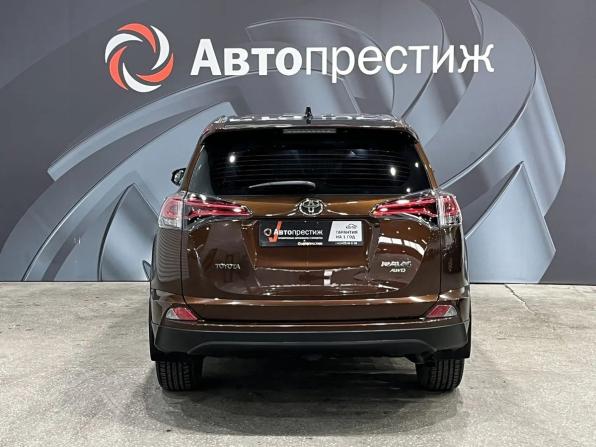 Toyota RAV4 IV (XA40) Рестайлинг с пробегом 2017 года, цена 2 280 000 рублей, 181290 км, внедорожник, Автокод Объявления
