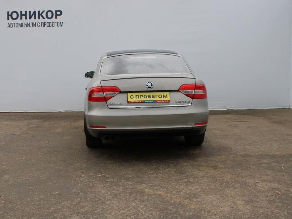 Skoda Superb II Рестайлинг с пробегом 2013 года, цена 889 000 рублей, 198211 км, лифтбек, Автокод Объявления
