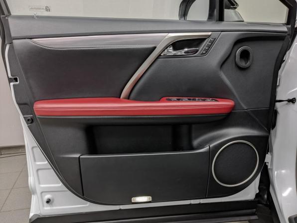 Lexus RX IV Рестайлинг с пробегом 2019 года, цена 4 850 000 рублей, 45438 км, внедорожник, Автокод Объявления