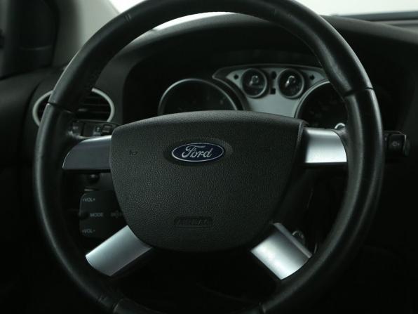 Ford Focus II с пробегом 2005 года, цена 427 000 рублей, 130900 км, хэтчбек, Автокод Объявления