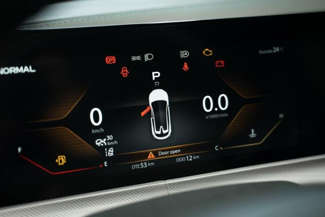 Новый Changan UNI-V I 2024 года, цена 3 259 900 рублей, лифтбек, Автокод Объявления