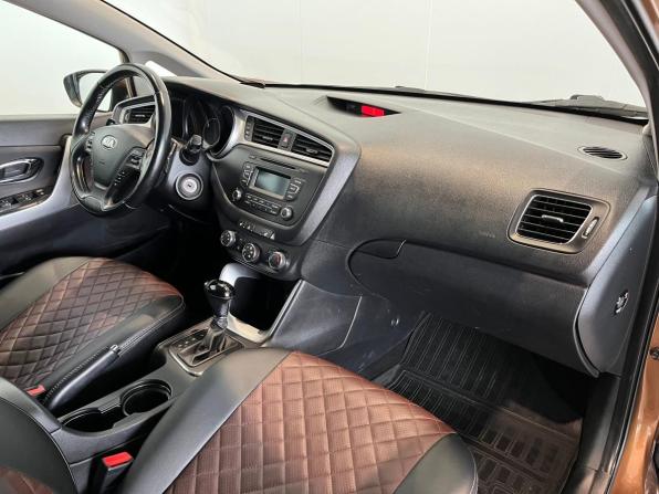 Kia Ceed II Рестайлинг с пробегом 2016 года, цена 1 270 000 рублей, 135413 км, хэтчбек, Автокод Объявления