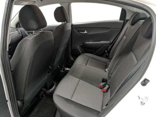 Kia Rio IV Рестайлинг с пробегом 2021 года, цена 1 640 000 рублей, 57227 км, седан, Автокод Объявления