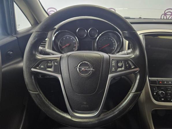 Opel Astra J с пробегом 2010 года, цена 481 000 рублей, 233462 км, хэтчбек, Автокод Объявления