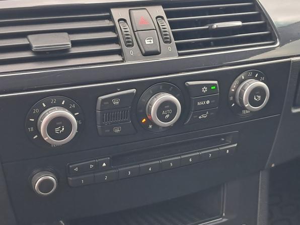 BMW 5 серии V (E60/E61) Рестайлинг с пробегом 2009 года, цена 855 000 рублей, 313921 км, седан, Автокод Объявления