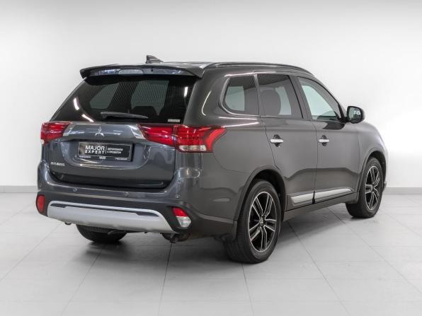 Mitsubishi Outlander III Рестайлинг 3 с пробегом 2022 года, цена 2 795 000 рублей, 65823 км, внедорожник, Автокод Объявления
