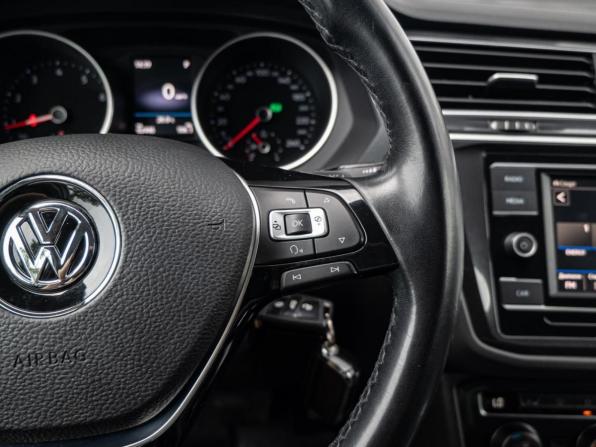 Volkswagen Tiguan II с пробегом 2018 года, цена 2 750 000 рублей, 62442 км, внедорожник, Автокод Объявления
