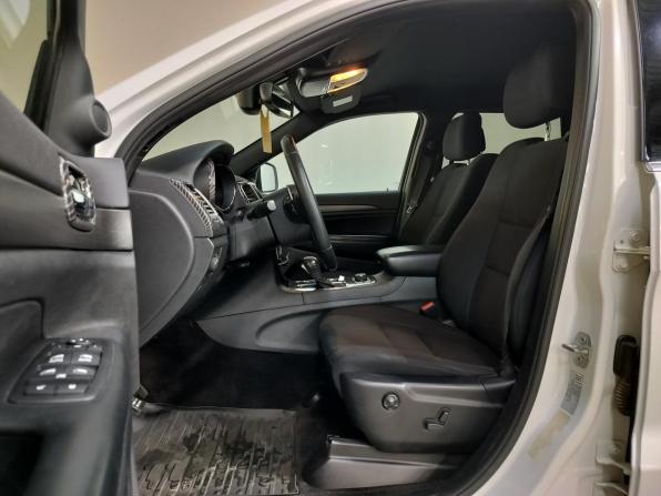 Jeep Grand Cherokee IV (WK2) Рестайлинг с пробегом 2016 года, цена 2 350 000 рублей, 231359 км, внедорожник, Автокод Объявления