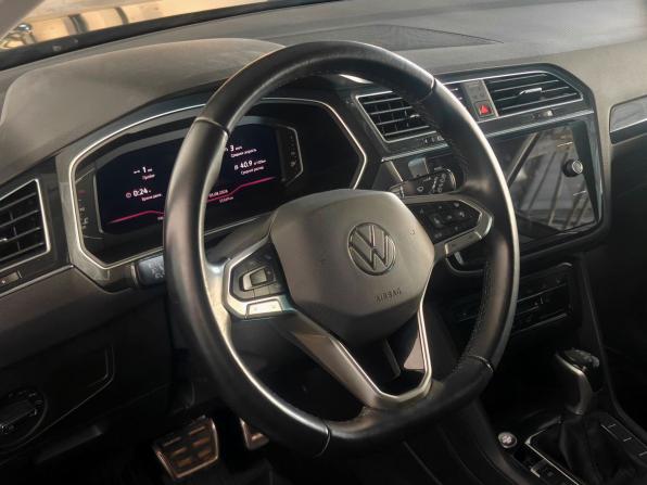 Volkswagen Tiguan II Рестайлинг с пробегом 2021 года, цена 3 020 000 рублей, 51177 км, внедорожник, Автокод Объявления