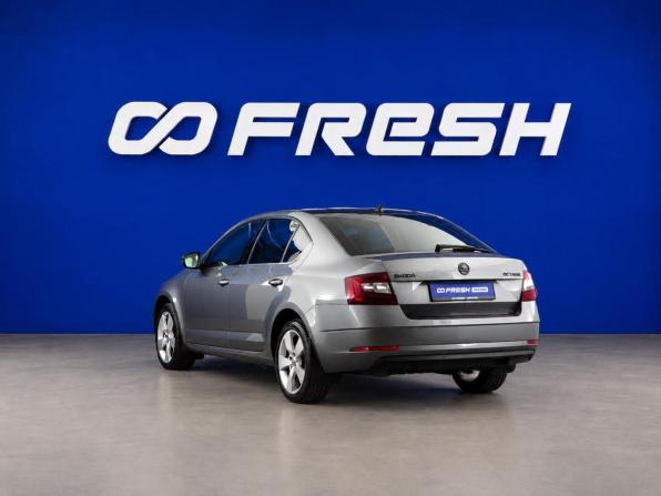 Skoda Octavia III (A7) Рестайлинг с пробегом 2019 года, цена 2 190 055 рублей, 62637 км, лифтбек, Автокод Объявления
