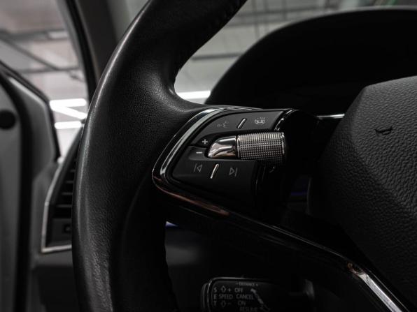 Skoda Karoq I с пробегом 2021 года, цена 2 349 000 рублей, 57531 км, внедорожник, Автокод Объявления