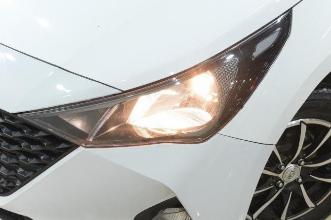 Hyundai Solaris II Рестайлинг с пробегом 2020 года, цена 1 399 000 рублей, 60000 км, седан, Автокод Объявления