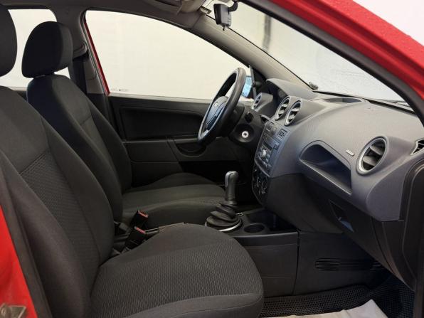 Ford Fiesta Mk5 с пробегом 2008 года, цена 330 000 рублей, 187517 км, хэтчбек, Автокод Объявления