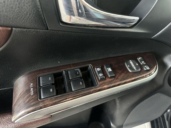 Toyota Camry VII (XV50) Рестайлинг с пробегом 2016 года, цена 1 890 000 рублей, 167959 км, седан, Автокод Объявления