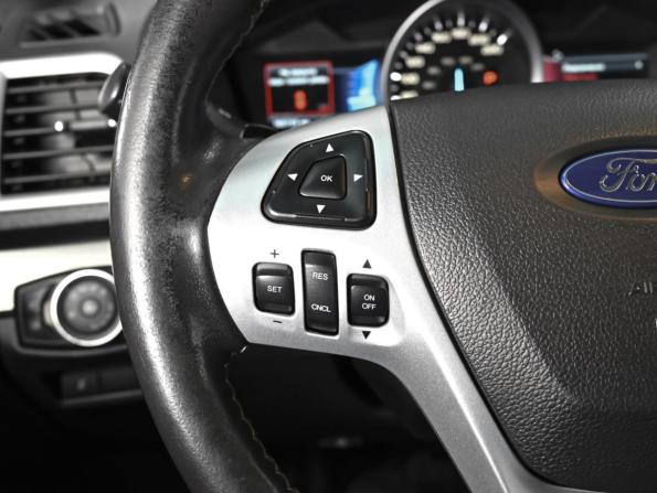 Ford Explorer V с пробегом 2015 года, цена 2 198 000 рублей, 165723 км, внедорожник, Автокод Объявления