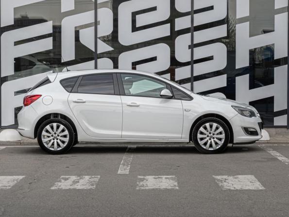Opel Astra J Рестайлинг с пробегом 2012 года, цена 859 071 рубль, 159208 км, хэтчбек, Автокод Объявления