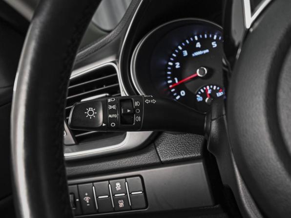 Kia Ceed III Рестайлинг с пробегом 2021 года, цена 2 248 750 рублей, 32944 км, хэтчбек, Автокод Объявления