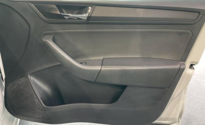 Skoda Rapid I Рестайлинг с пробегом 2019 года, цена 1 028 200 рублей, 98731 км, лифтбек, Автокод Объявления