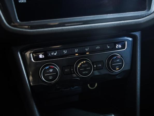 Volkswagen Tiguan II с пробегом 2020 года, цена 1 999 000 рублей, 179212 км, внедорожник, Автокод Объявления