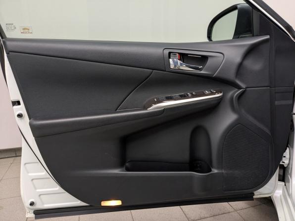 Toyota Camry VII (XV50) Рестайлинг с пробегом 2016 года, цена 2 370 000 рублей, 64359 км, седан, Автокод Объявления