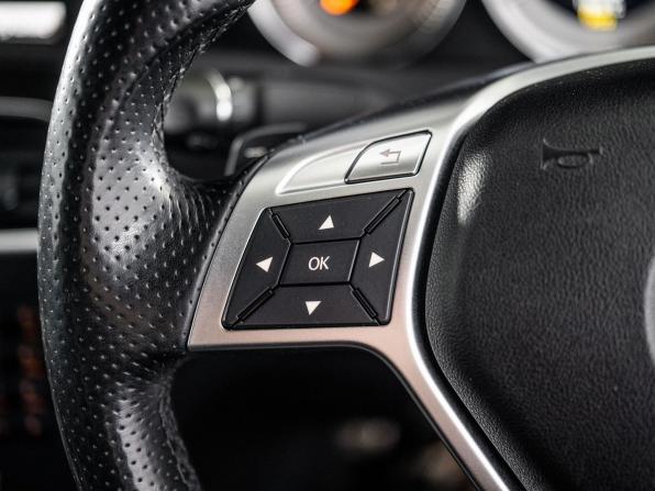 Mercedes-Benz C-Класс III (W204) Рестайлинг с пробегом 2012 года, цена 1 349 500 рублей, 92279 км, седан, Автокод Объявления