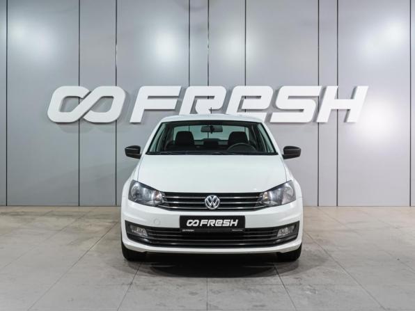 Volkswagen Polo V Рестайлинг с пробегом 2015 года, цена 999 000 рублей, 110487 км, седан, Автокод Объявления