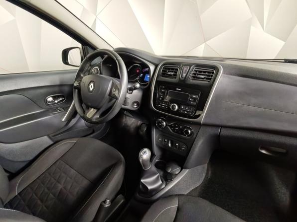 Renault Sandero II с пробегом 2017 года, цена 1 055 000 рублей, 58666 км, хэтчбек, Автокод Объявления