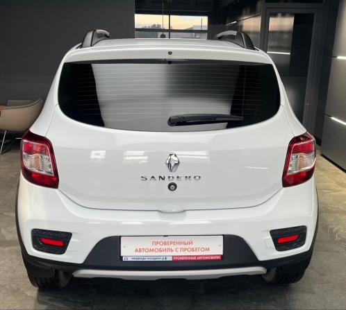 Renault Sandero II Рестайлинг с пробегом 2021 года, цена 1 379 000 рублей, 40011 км, хэтчбек, Автокод Объявления