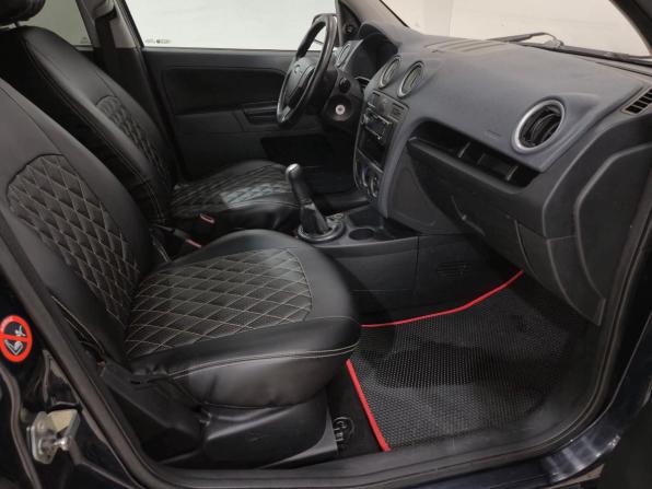 Ford Fusion I Рестайлинг с пробегом 2006 года, цена 335 000 рублей, 277724 км, хэтчбек, Автокод Объявления