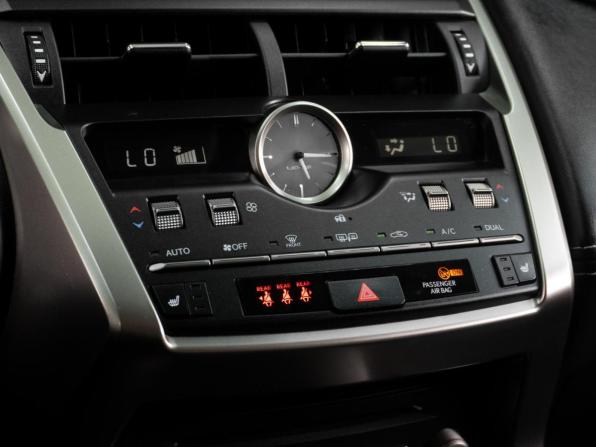 Lexus NX I Рестайлинг с пробегом 2017 года, цена 2 889 000 рублей, 203864 км, внедорожник, Автокод Объявления