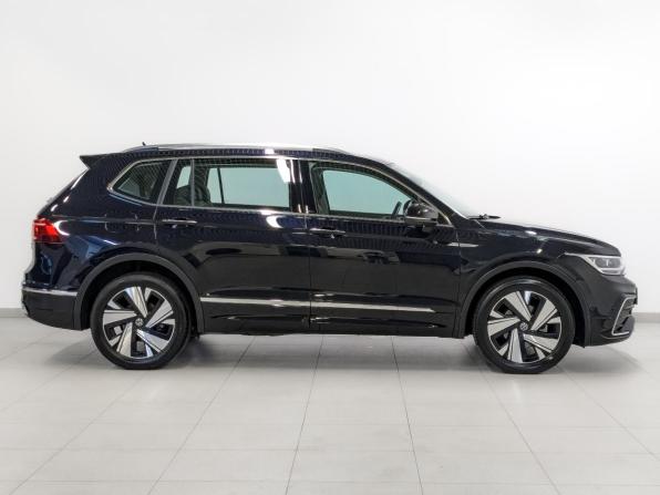Volkswagen Tiguan II Рестайлинг (China Market) с пробегом 2023 года, цена 4 240 000 рублей, 28088 км, внедорожник, Автокод Объявления