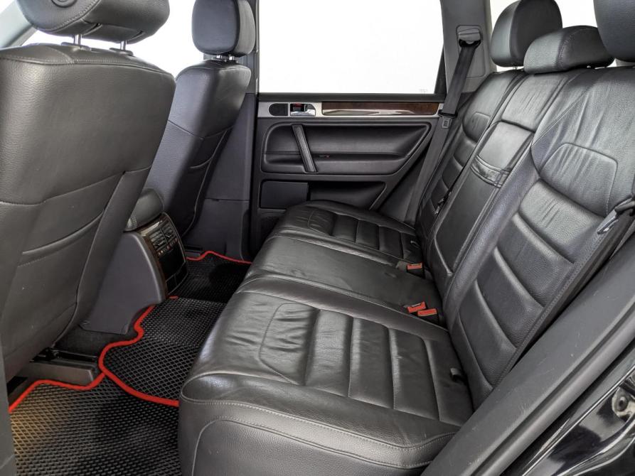 Volkswagen Touareg I Рестайлинг Москва  - изображение 18