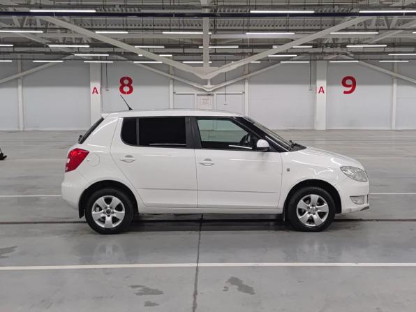 Skoda Fabia II Рестайлинг с пробегом 2011 года, цена 620 000 рублей, 175834 км, универсал, Автокод Объявления