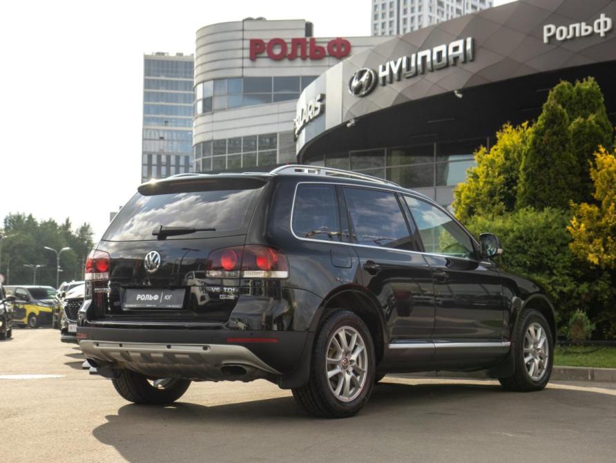Volkswagen Touareg I Рестайлинг Москва  - изображение 8