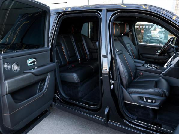 Rolls-Royce Cullinan I (Series I) с пробегом 2019 года, цена 34 998 000 рублей, 47673 км, внедорожник, Автокод Объявления