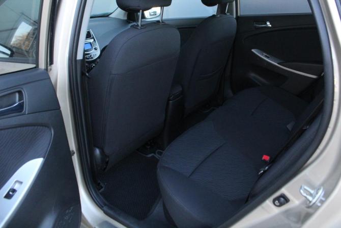 Hyundai Solaris I с пробегом 2014 года, цена 845 000 рублей, 215576 км, седан, Автокод Объявления