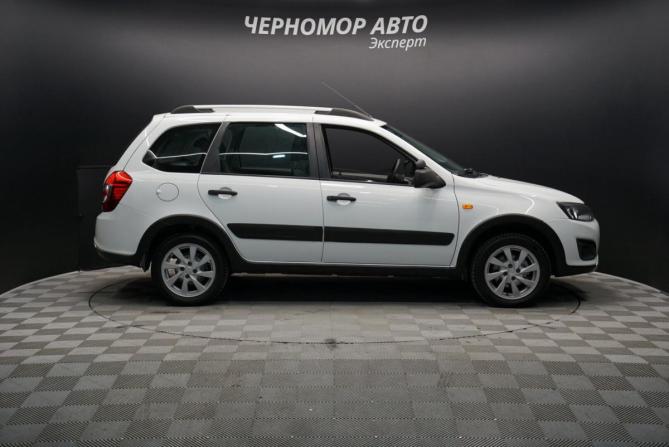 Lada (ВАЗ) Kalina II с пробегом 2017 года, цена 699 000 рублей, 189100 км, универсал, Автокод Объявления