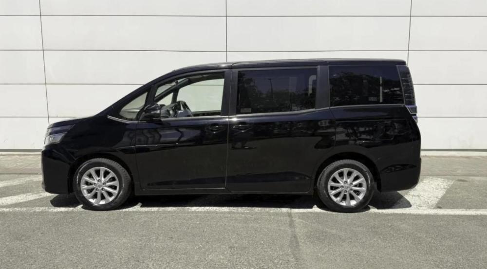 Toyota Voxy III (R80) Рестайлинг Ставрополь  - изображение 11