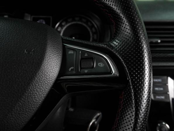 Skoda Rapid I Рестайлинг с пробегом 2018 года, цена 1 349 000 рублей, 117122 км, лифтбек, Автокод Объявления