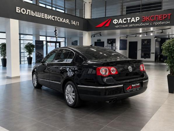 Volkswagen Passat B6 с пробегом 2010 года, цена 630 000 рублей, 203429 км, седан, Автокод Объявления