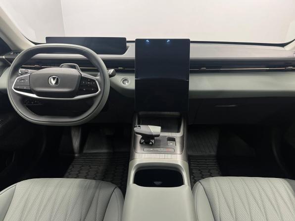 Changan Lamore с пробегом 2023 года, цена 2 090 000 рублей, 11497 км, седан, Автокод Объявления