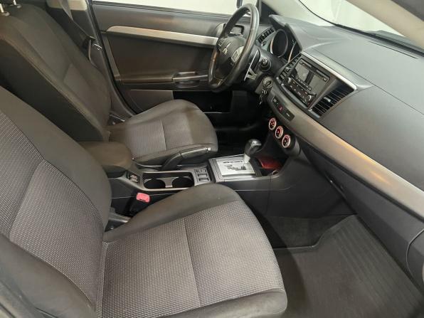 Mitsubishi Lancer X Рестайлинг с пробегом 2011 года, цена 810 000 рублей, 205317 км, седан, Автокод Объявления