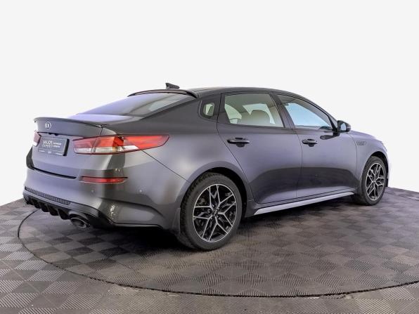 Kia Optima IV Рестайлинг с пробегом 2018 года, цена 2 350 000 рублей, 88324 км, седан, Автокод Объявления