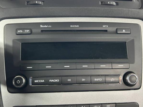 Skoda Octavia II (A5) Рестайлинг с пробегом 2012 года, цена 649 000 рублей, 296000 км, лифтбек, Автокод Объявления